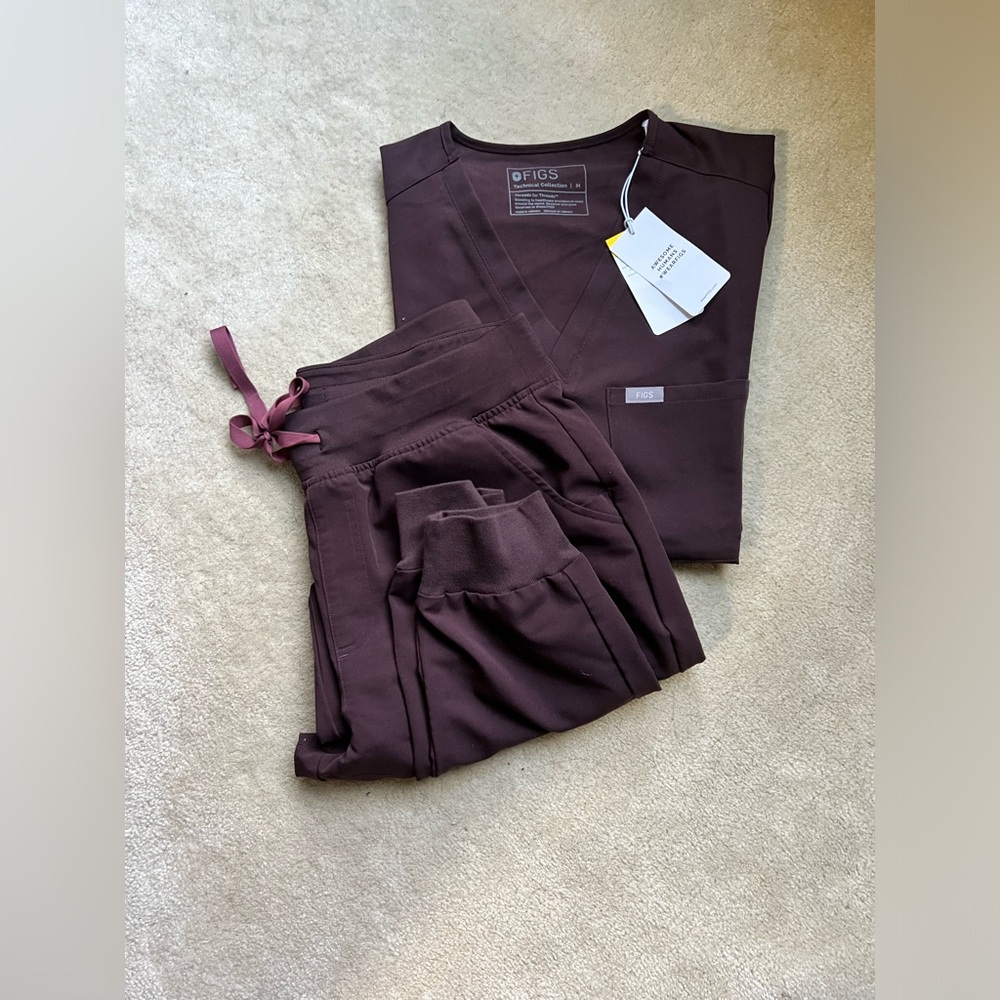 Espresso Figs Scrub Set